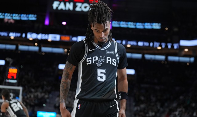 官方网站-Lowe：我太喜欢卡斯尔了 若我有球队我愿意出6个首轮签换他