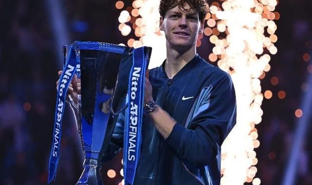 百家乐官网-两盘击败弗里茨 辛纳生涯首夺ATP年终总决赛冠军